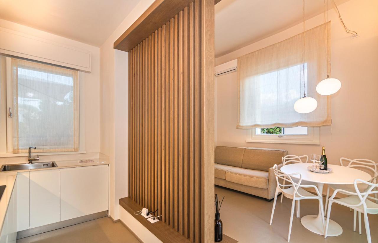 Sea Holidays Apartment Марина-ди-Пьетрасанта Экстерьер фото